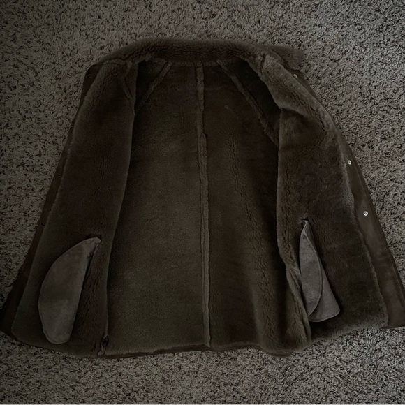 Aviator style faux fur jacket - Picture 3 of 5